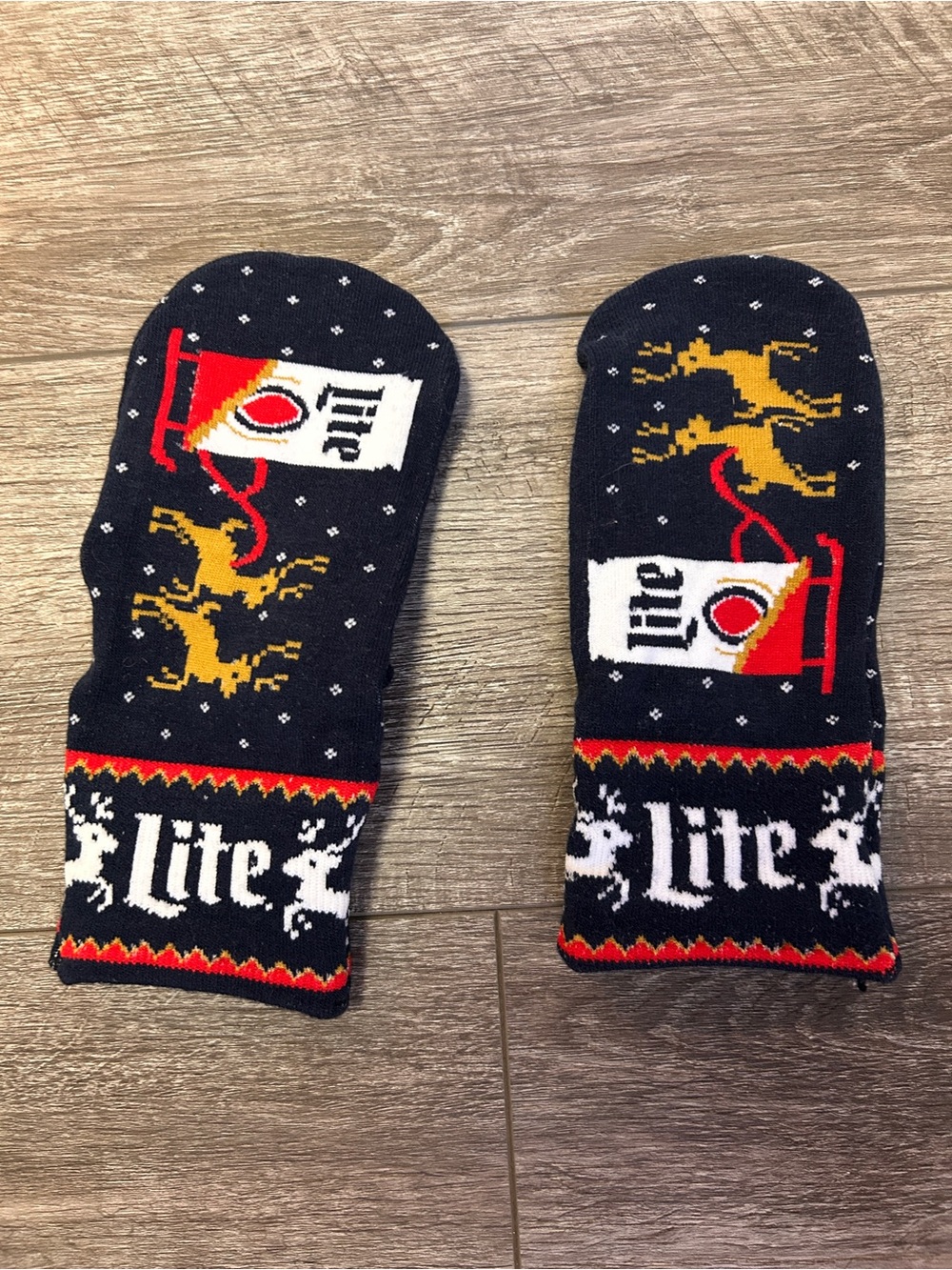 Miller Lite Beer Holder Holiday Mittens